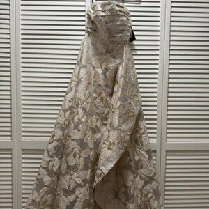 NWT Tahari ASL Organza Jaquard Ruffle Front Gown in Ivory